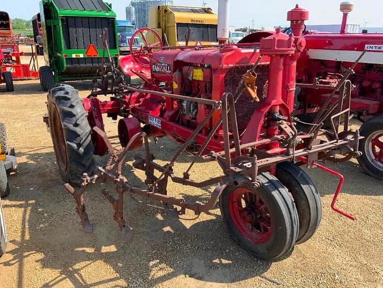 Main image Farmall F-20 1