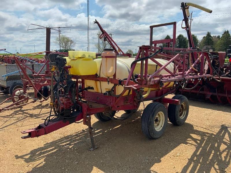 Hardi 1000 Chemical Applicators Sprayers - Pull Type for Sale | Tractor ...