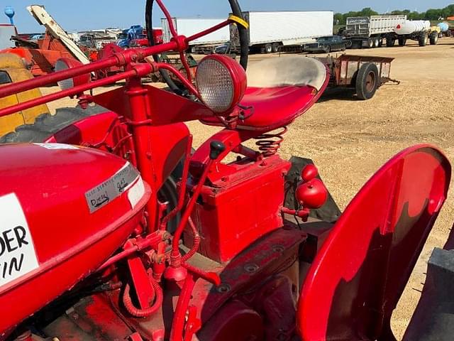 Thumbnail image Farmall MD 11