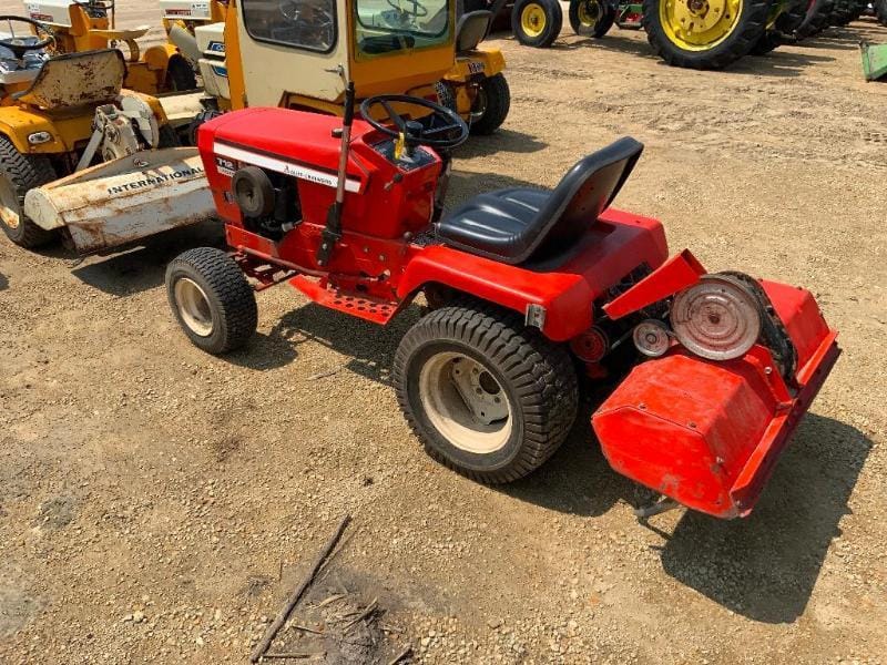 Main image Allis Chalmers 712