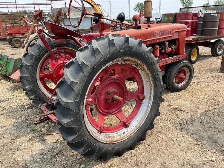 Main image Farmall H 4
