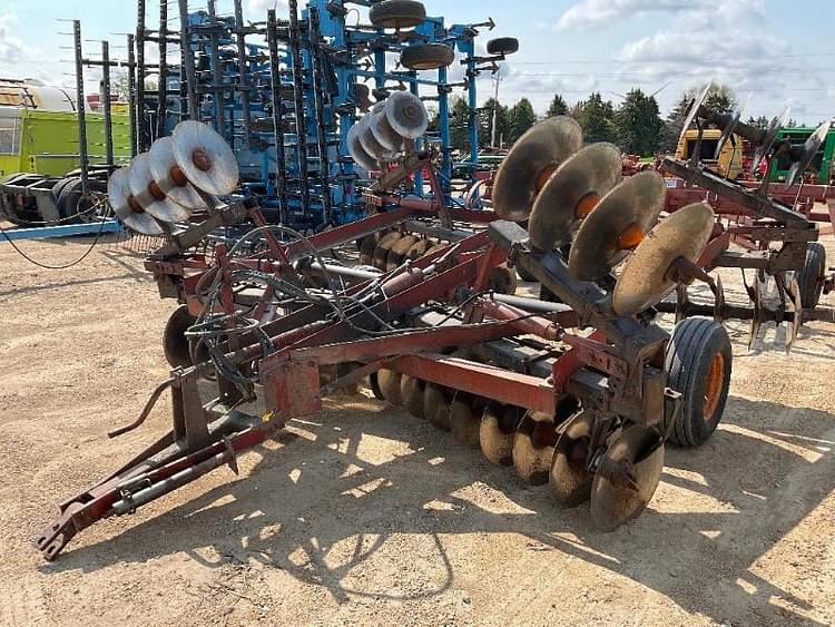 International Harvester 475 Equipment Image0