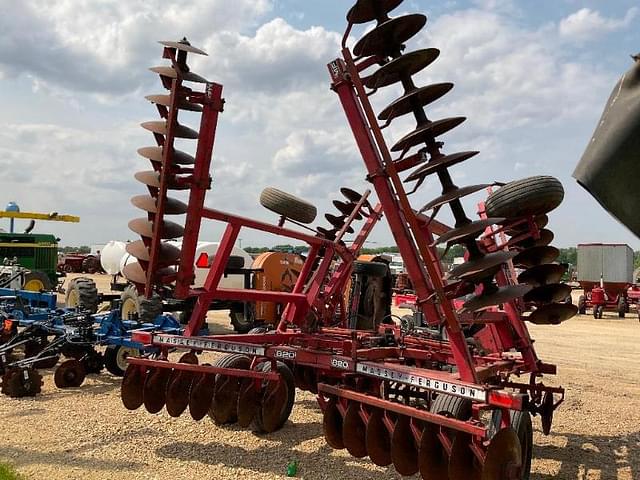 Thumbnail image Massey Ferguson 820 6