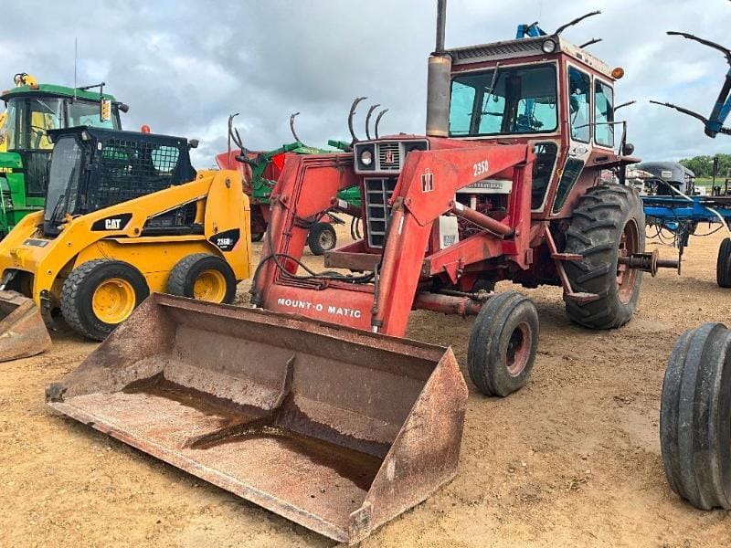 Main image International Harvester 966