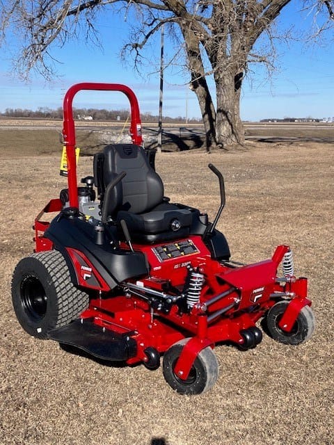 2024 Ferris ISX3300 Equipment Image0