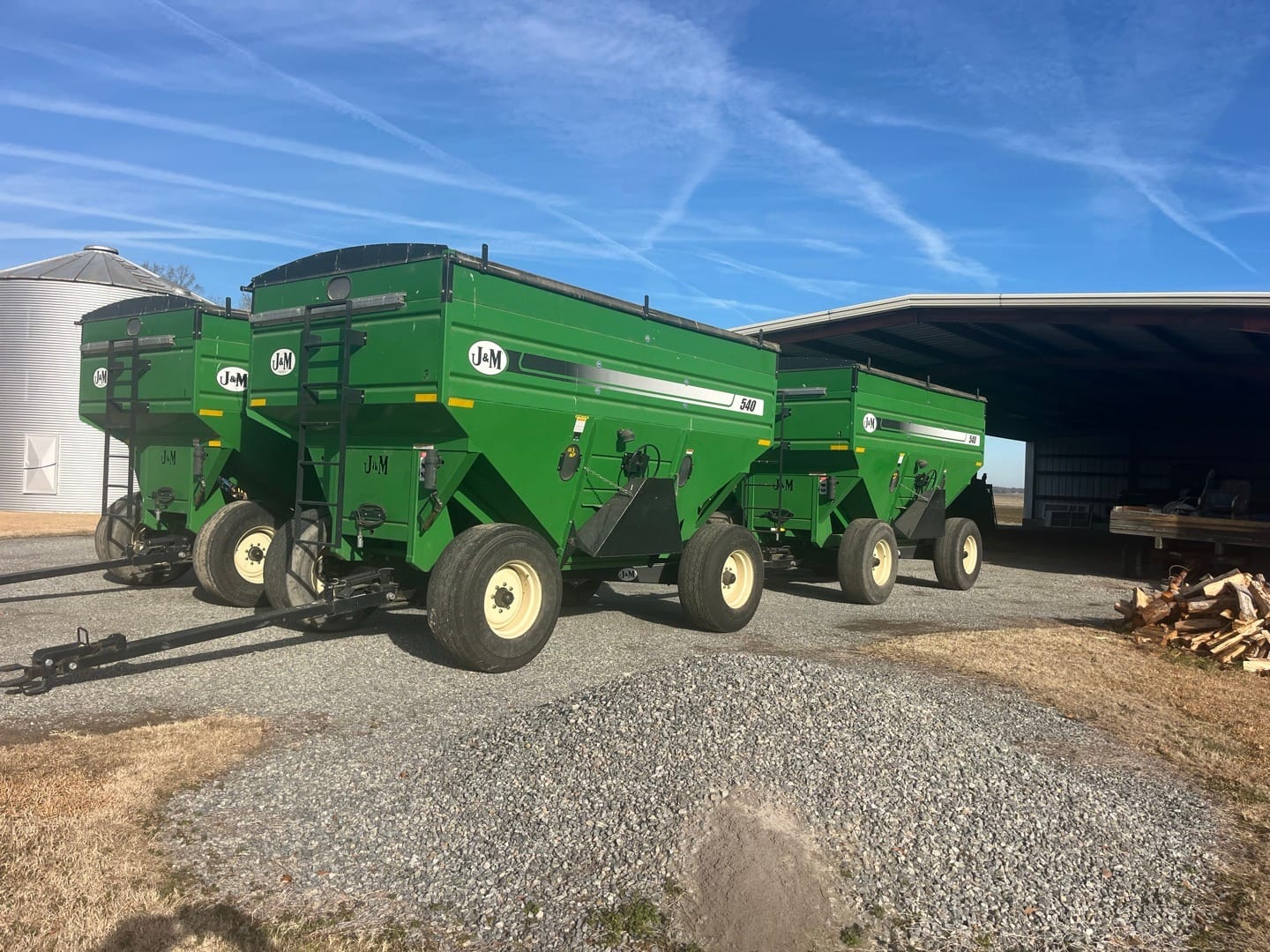 J&M 540 Equipment Image0