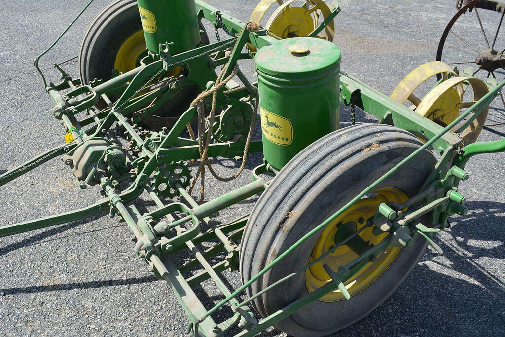 John Deere 290 Planting Planters for Sale | Tractor Zoom