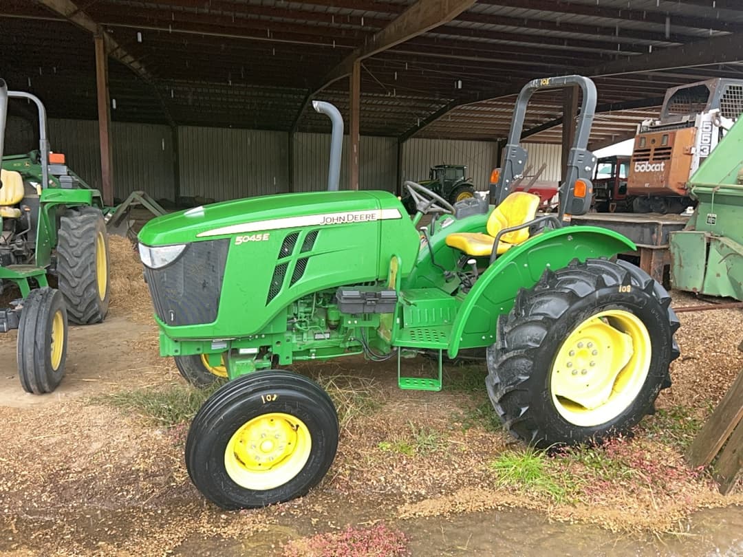 Image of John Deere 5045E Primary image