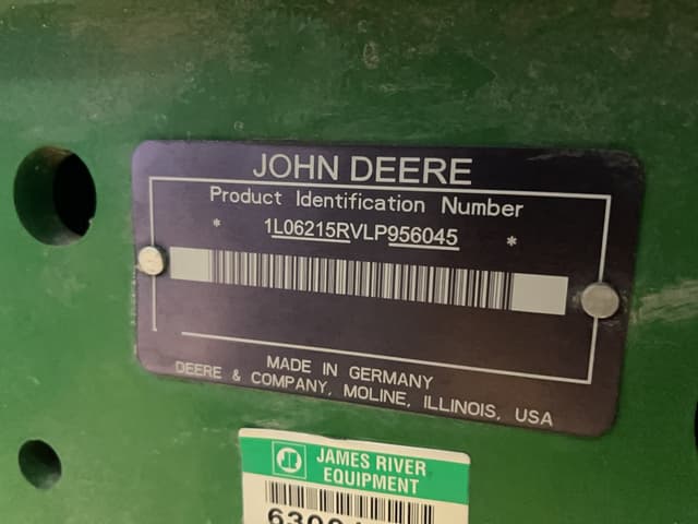 Image of John Deere 6215R equipment image 1