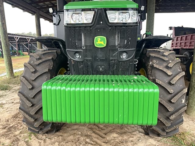 Image of John Deere 7R 210 equipment image 2