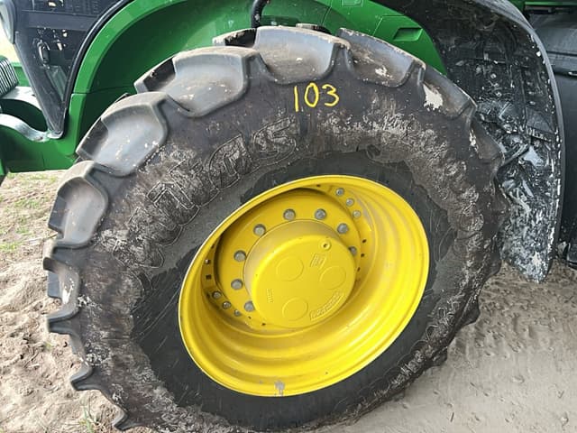 Image of John Deere 7R 210 equipment image 1