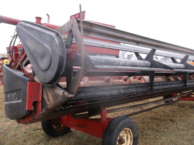 Image of J.I. Case 1010 equipment image 4