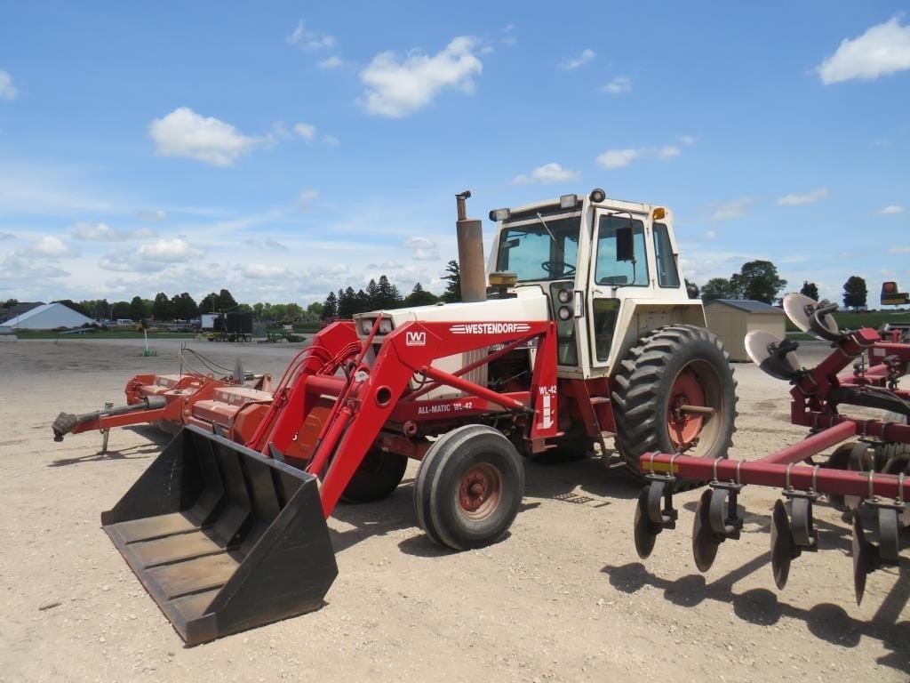 J.I. Case 1070 Equipment Image0