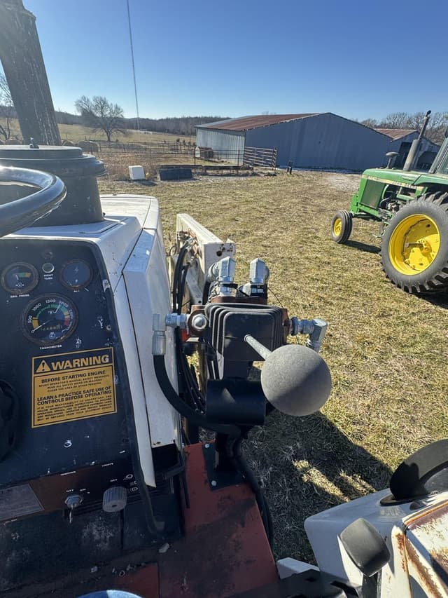 Image of J.I. Case 1175 equipment image 2