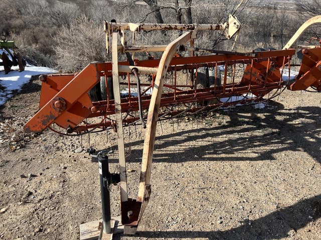 Image of J.I. Case 281 equipment image 1