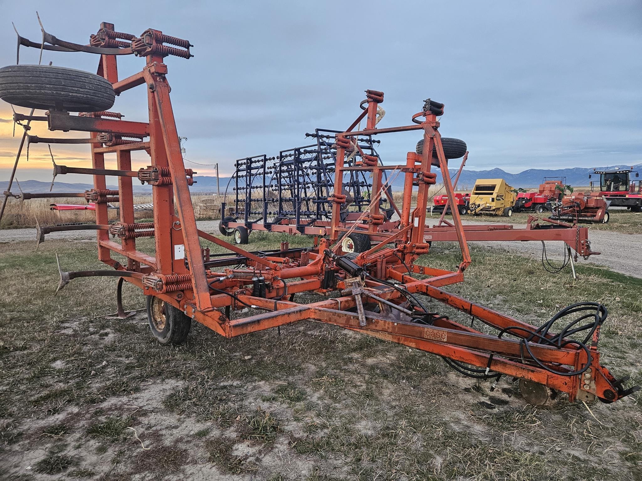 J.I. Case 324 Equipment Image0