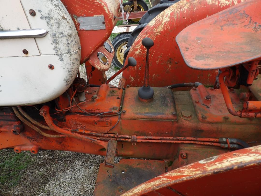 Image of J.I. Case 411-B Image 1