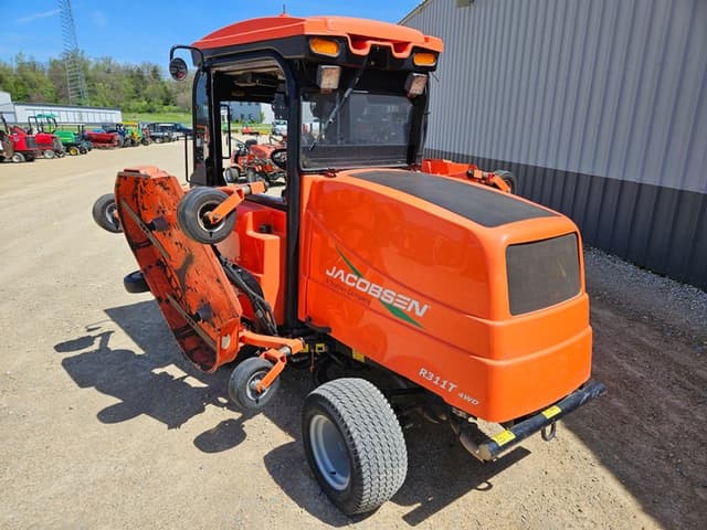 Image of Jacobsen R311T equipment image 2