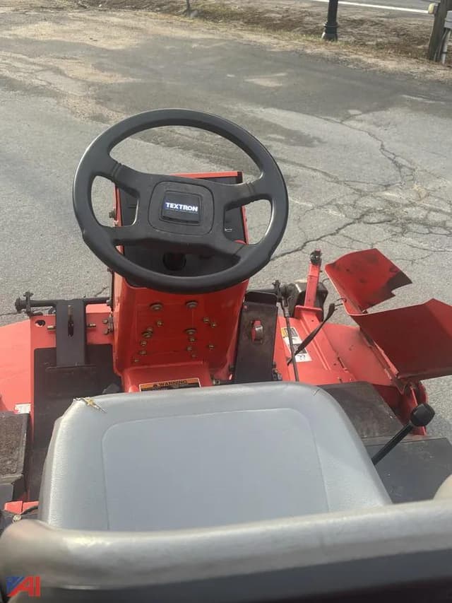 Image of Jacobsen Turfcat 628D equipment image 4