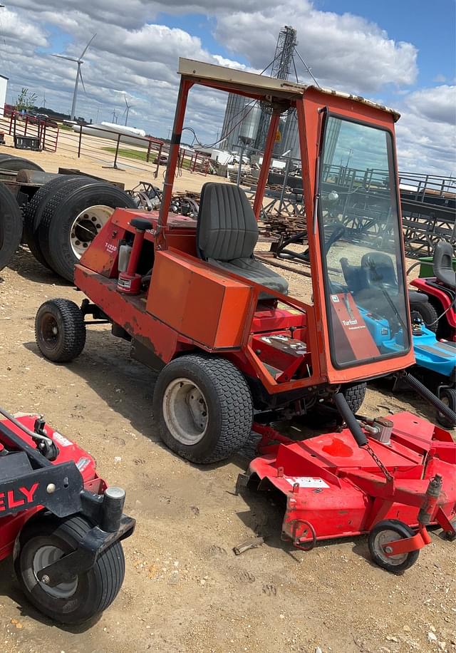 Image of Jacobsen T422D equipment image 4