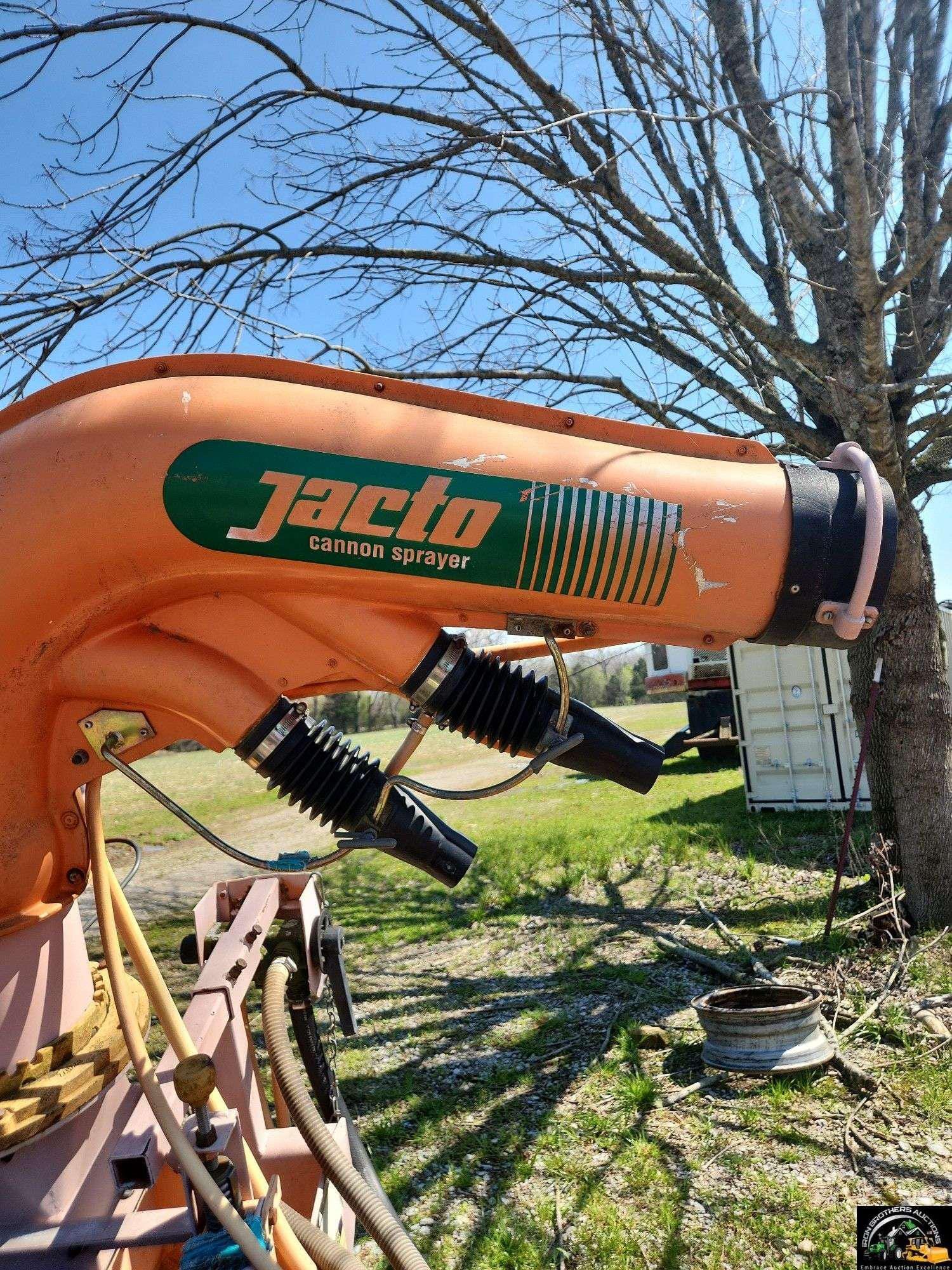 Main image Jacto 400