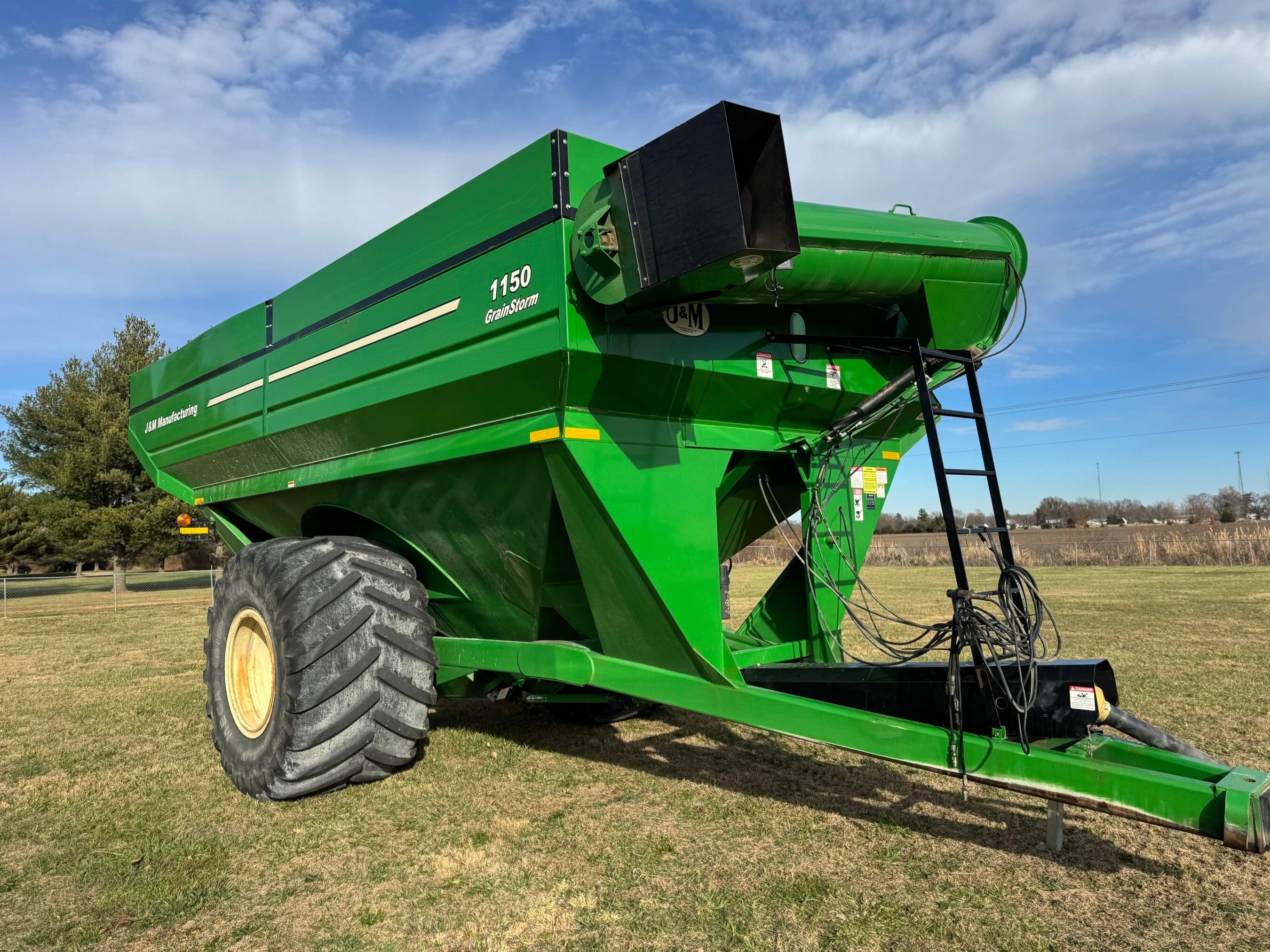 J&M 1150 Equipment Image0