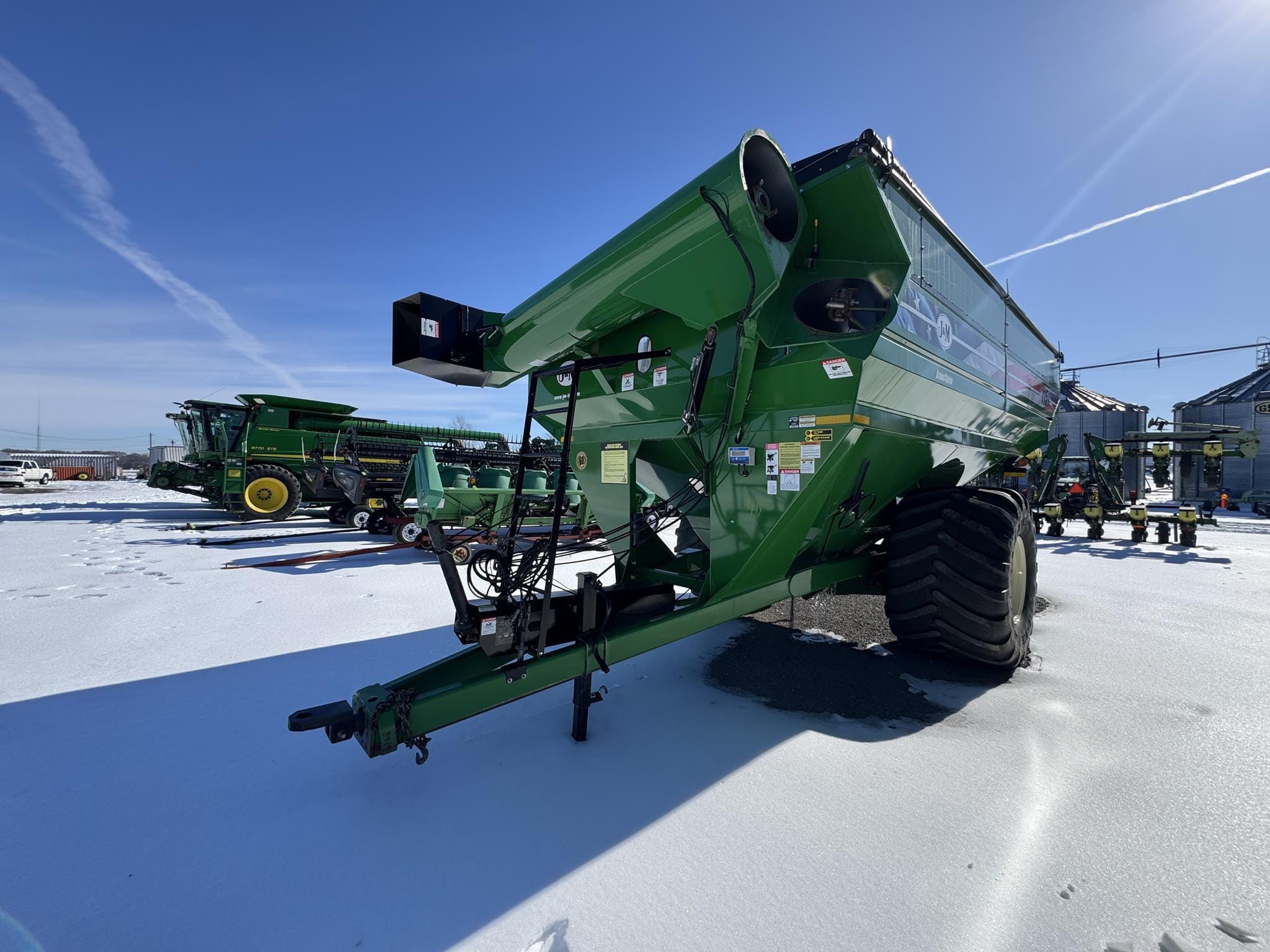 J&M 1151 Equipment Image0