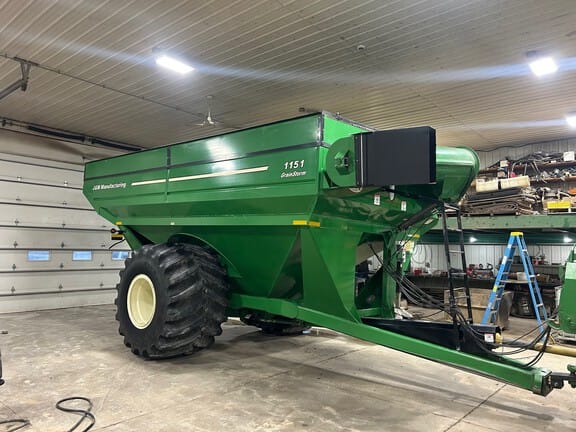 J&M 1151 Equipment Image0