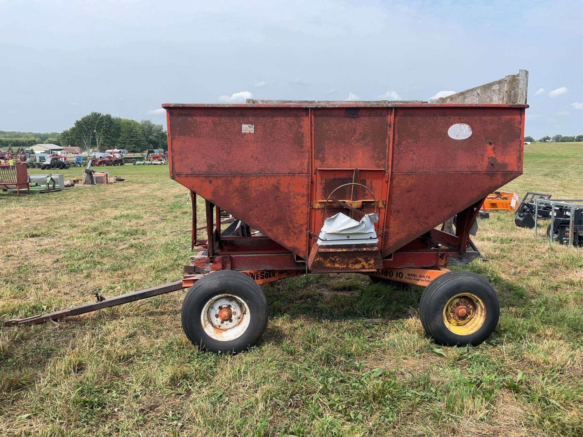 J&M 200 Equipment Image0