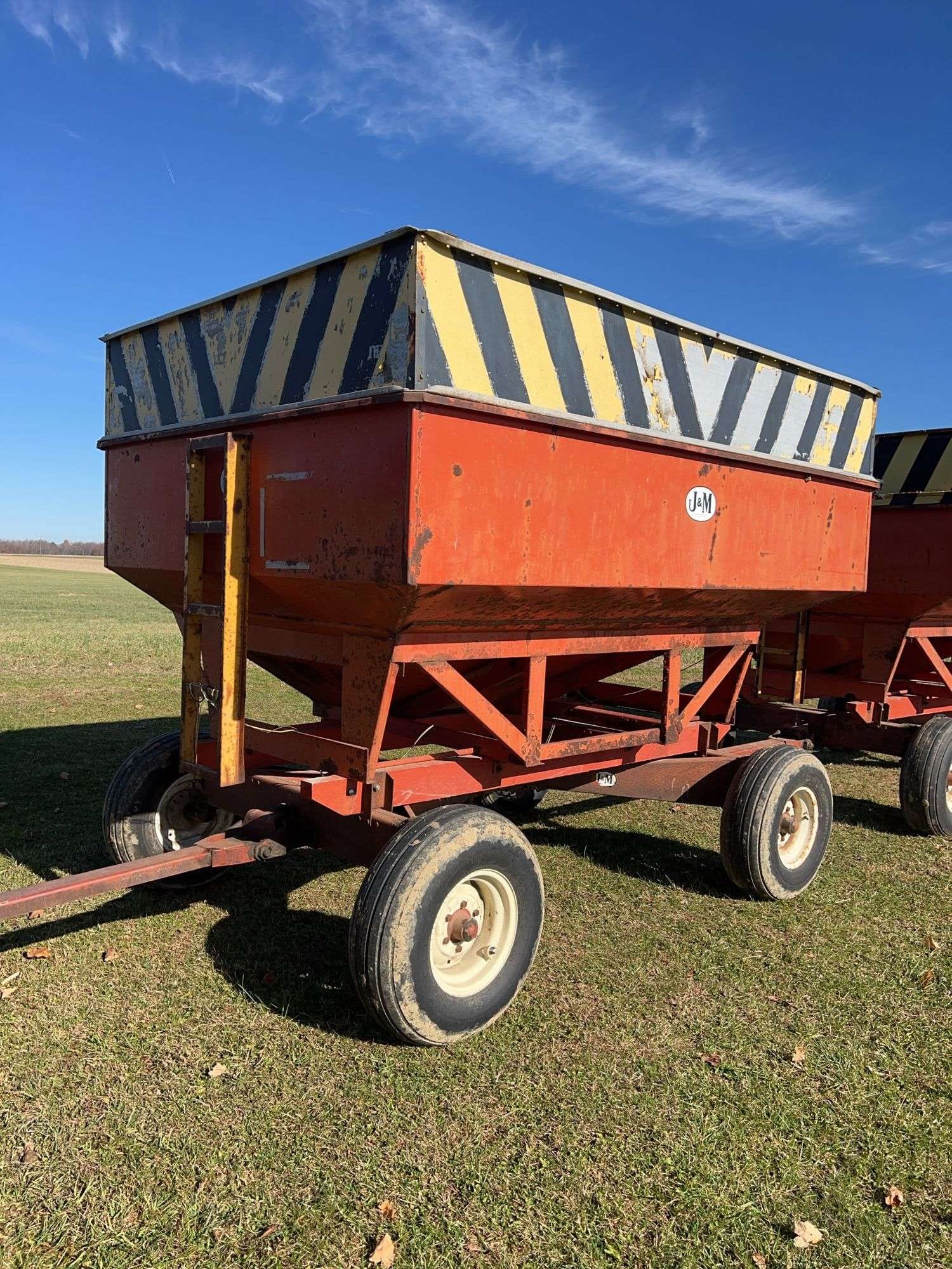 J&M 250 Equipment Image0