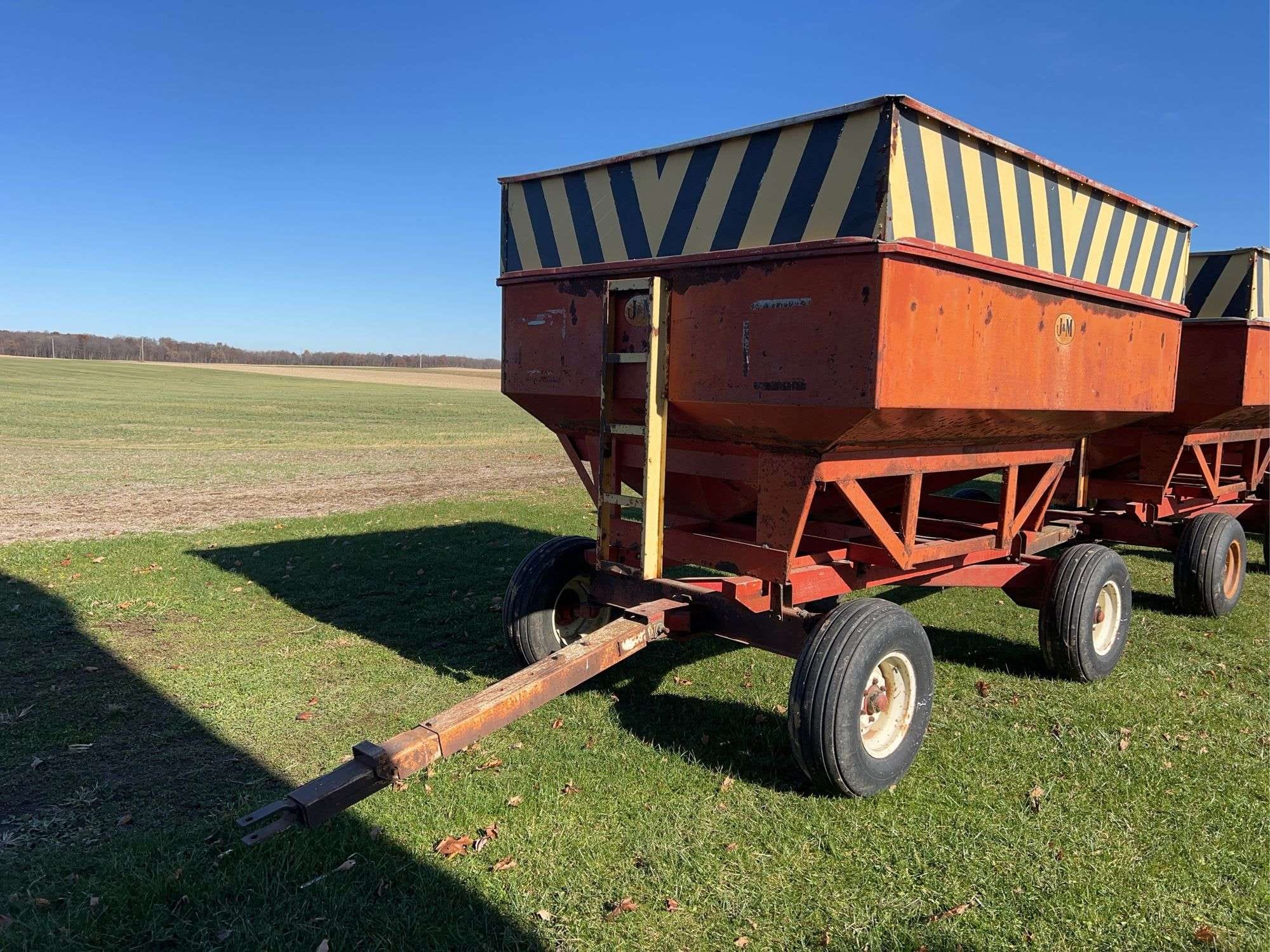 J&M 250 Equipment Image0