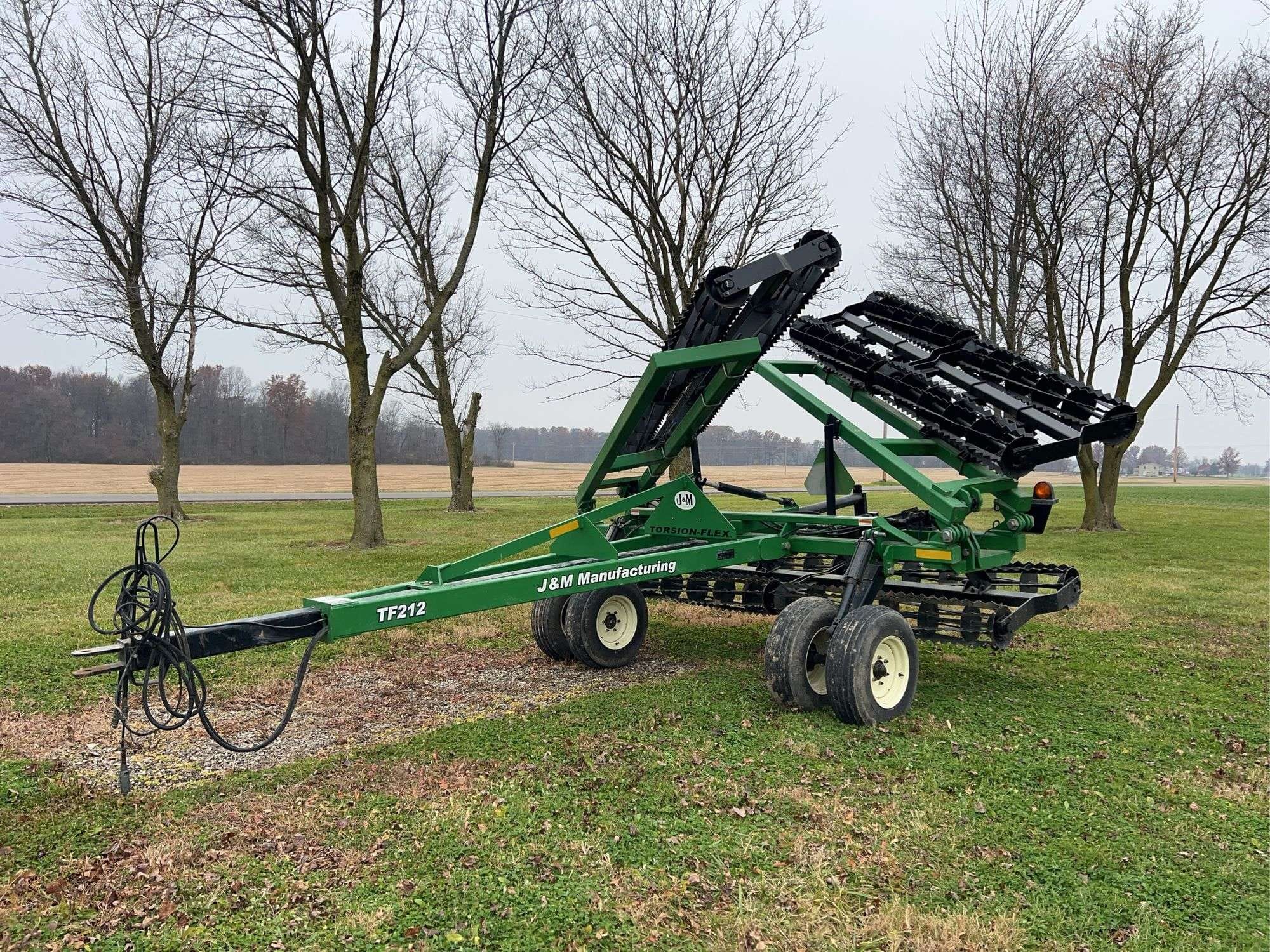 J&M TF212 Equipment Image0