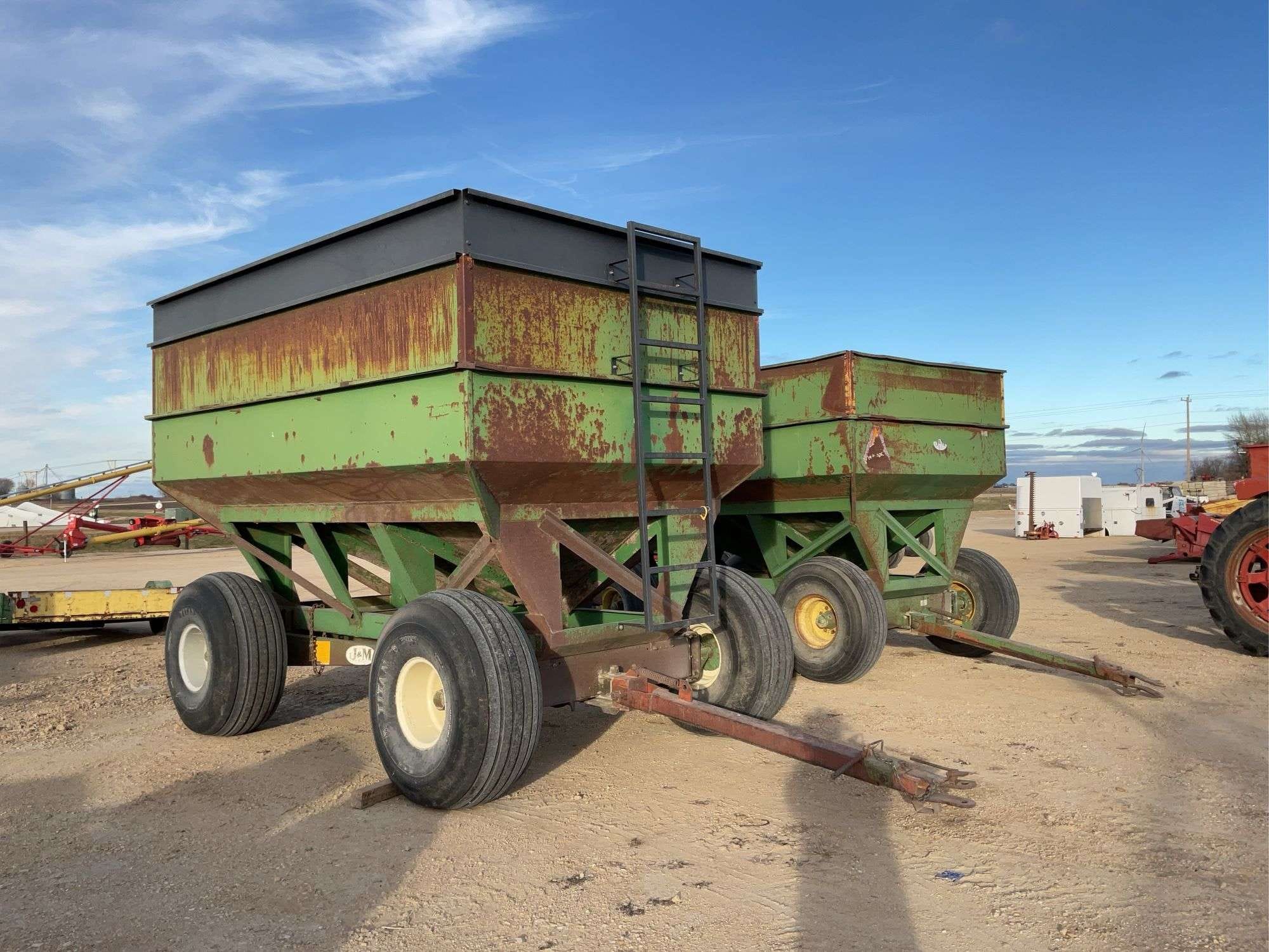 J&M 350 Equipment Image0