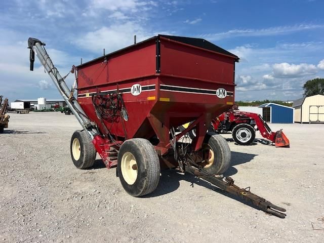 J&amp;M 385 Equipment Image0