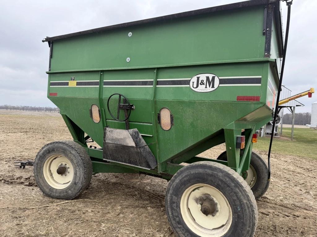 J&M 385 Equipment Image0