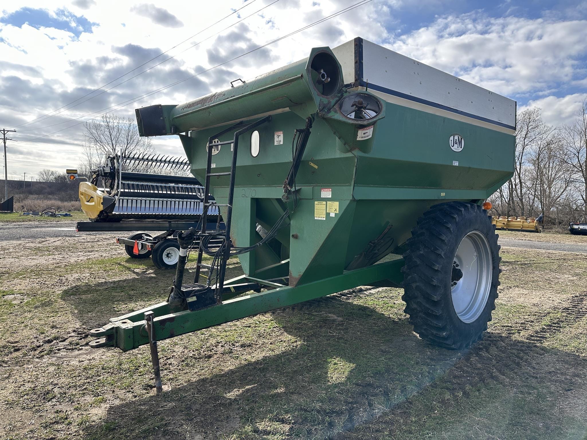 J&M 500-14 Equipment Image0