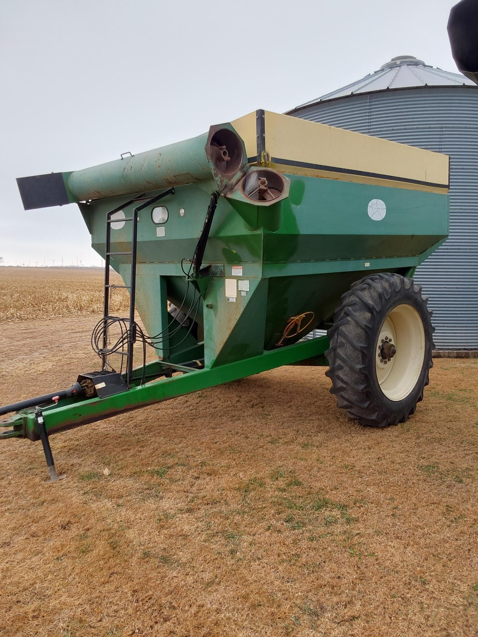 J&M 500 Equipment Image0