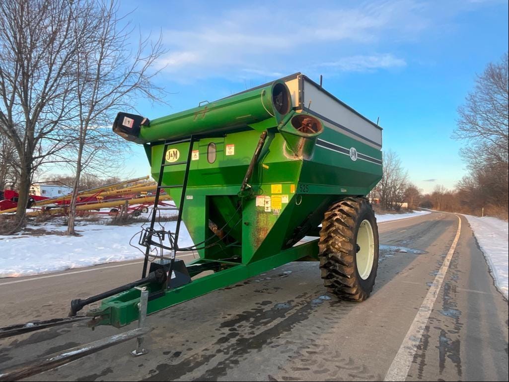 J&M 525 Equipment Image0