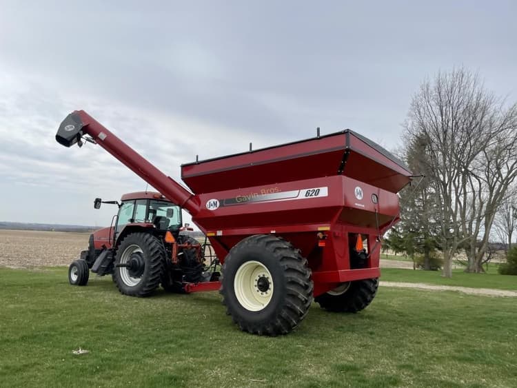 J&M 620 Harvesting Grain Carts for Sale Tractor Zoom