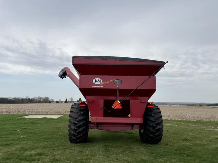 J&M 620 Harvesting Grain Carts for Sale Tractor Zoom