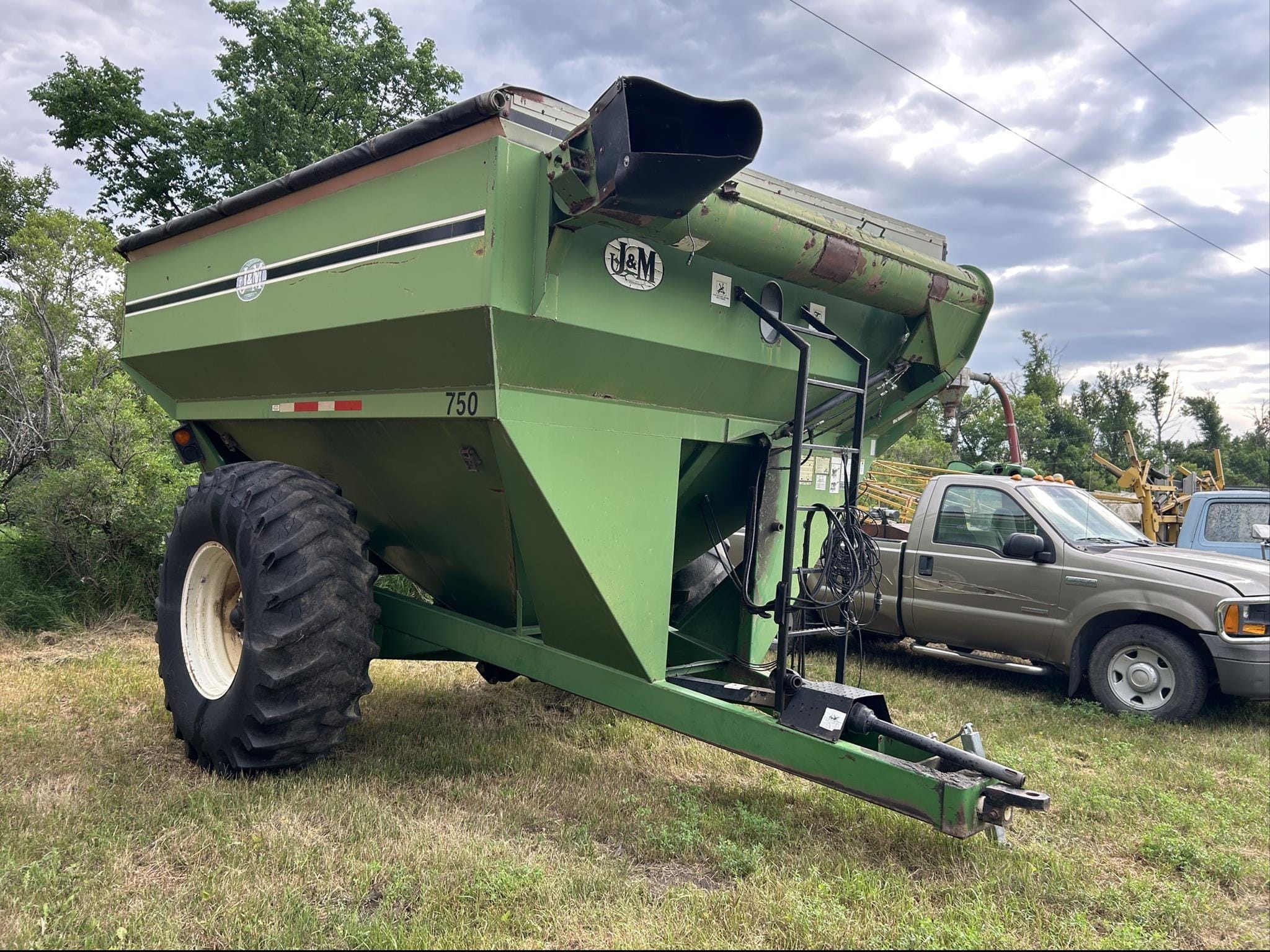 J&M 750-14 Equipment Image0