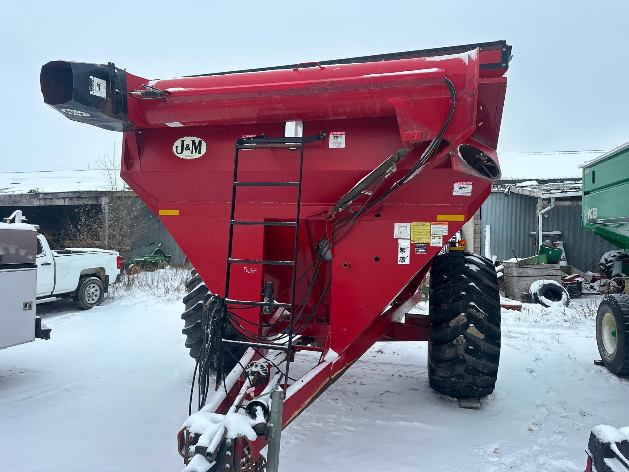 J&M 750-16 Equipment Image0