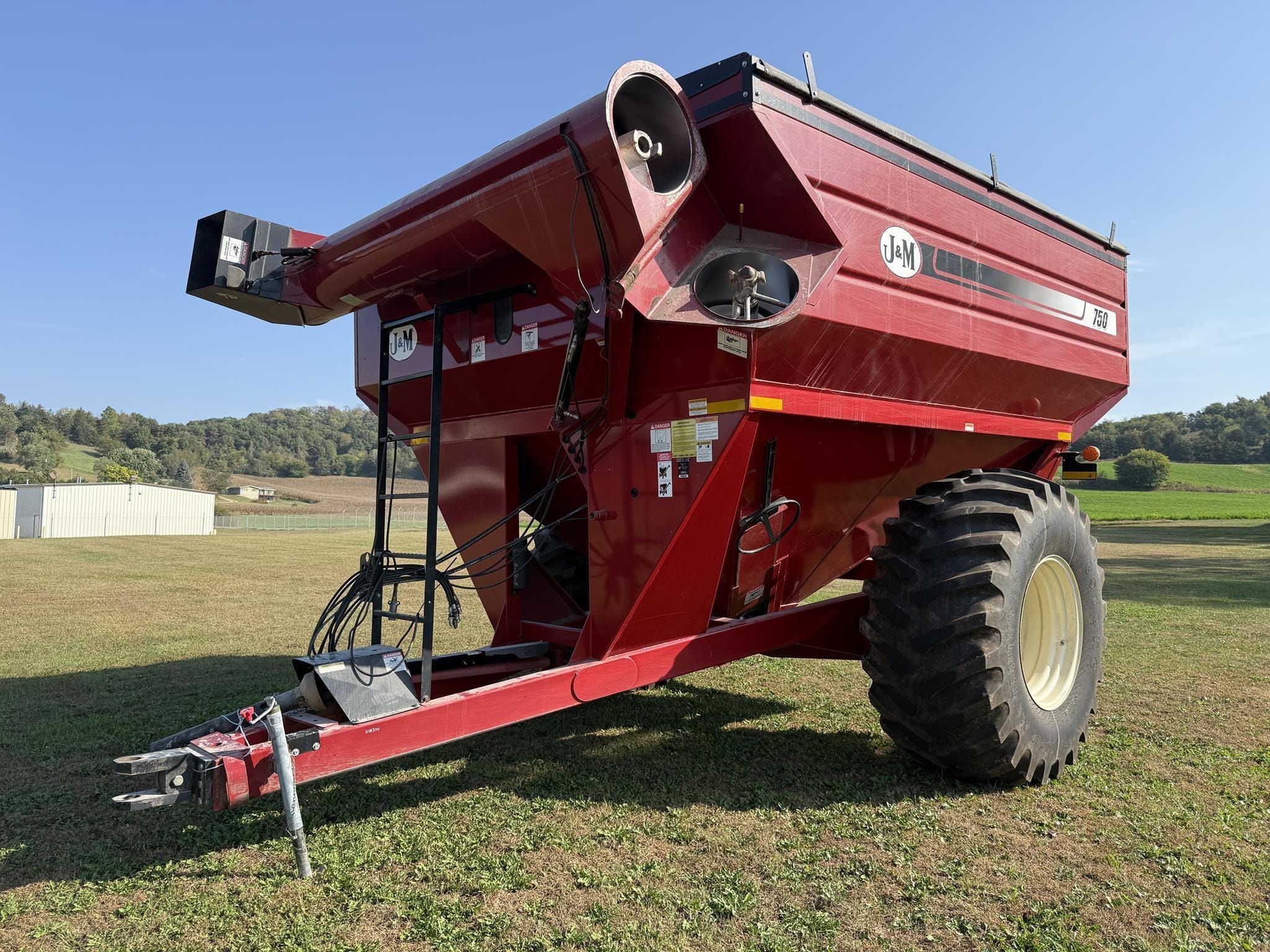 J&M 750-18 Equipment Image0