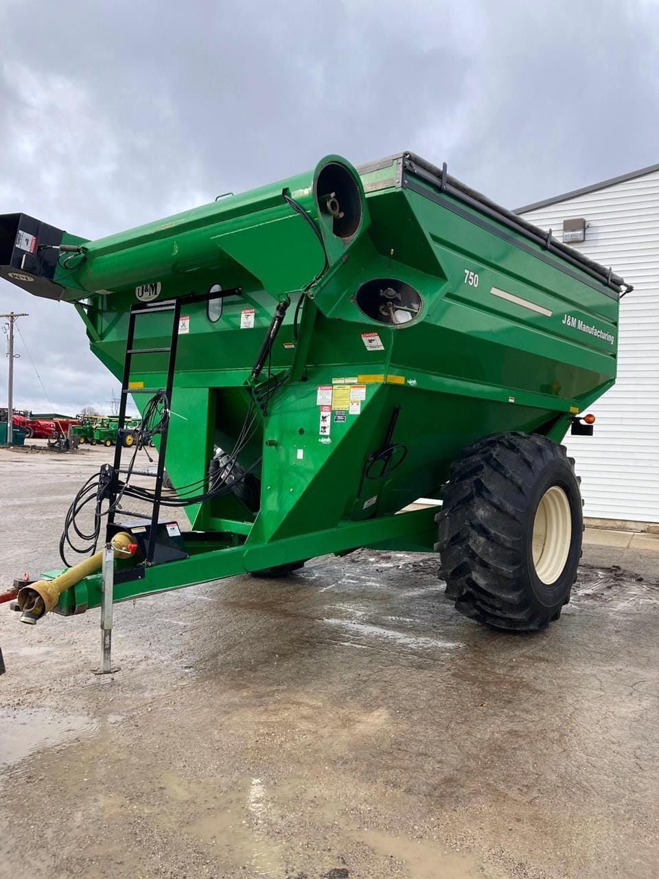 J&M 750-18 Equipment Image0