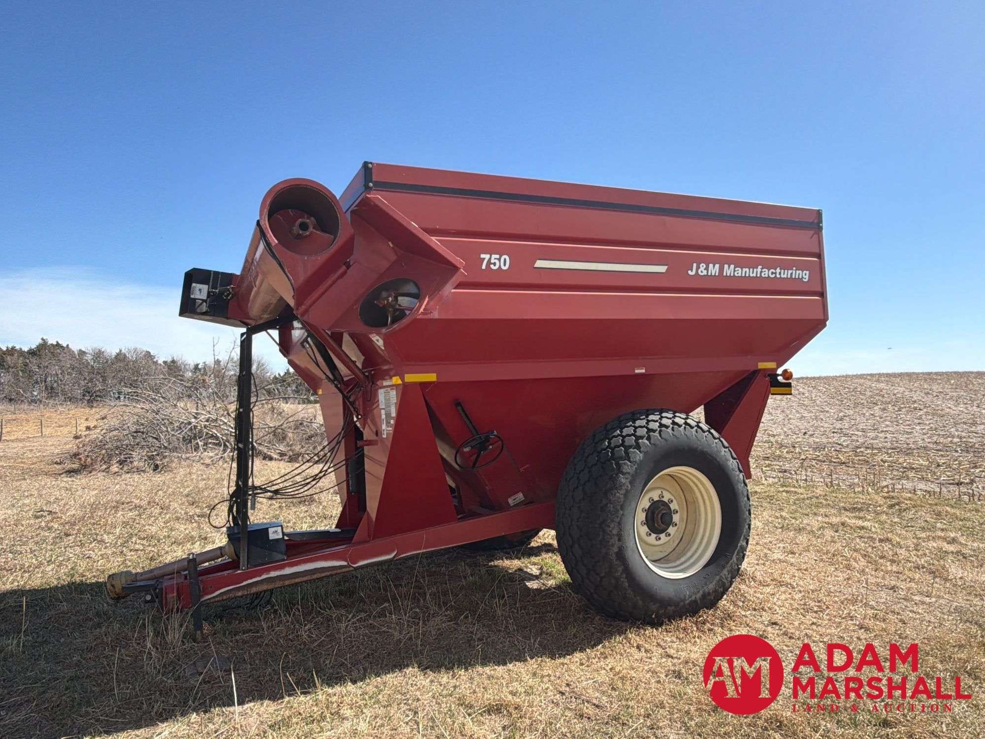 J&M 750 Equipment Image0