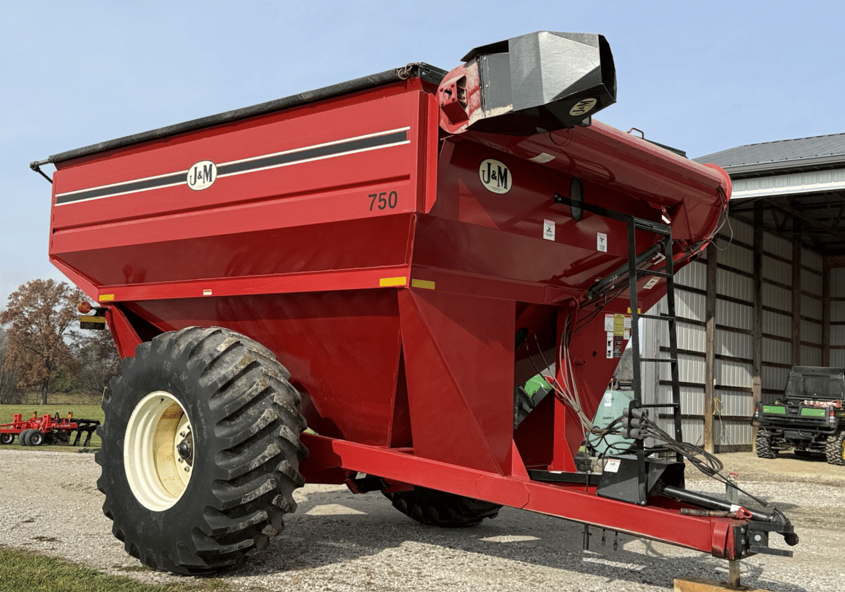 J&M 750 Equipment Image0