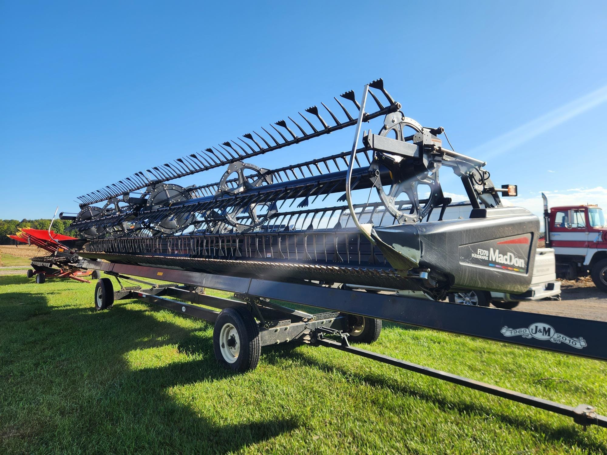 J&M HT1082 Equipment Image0