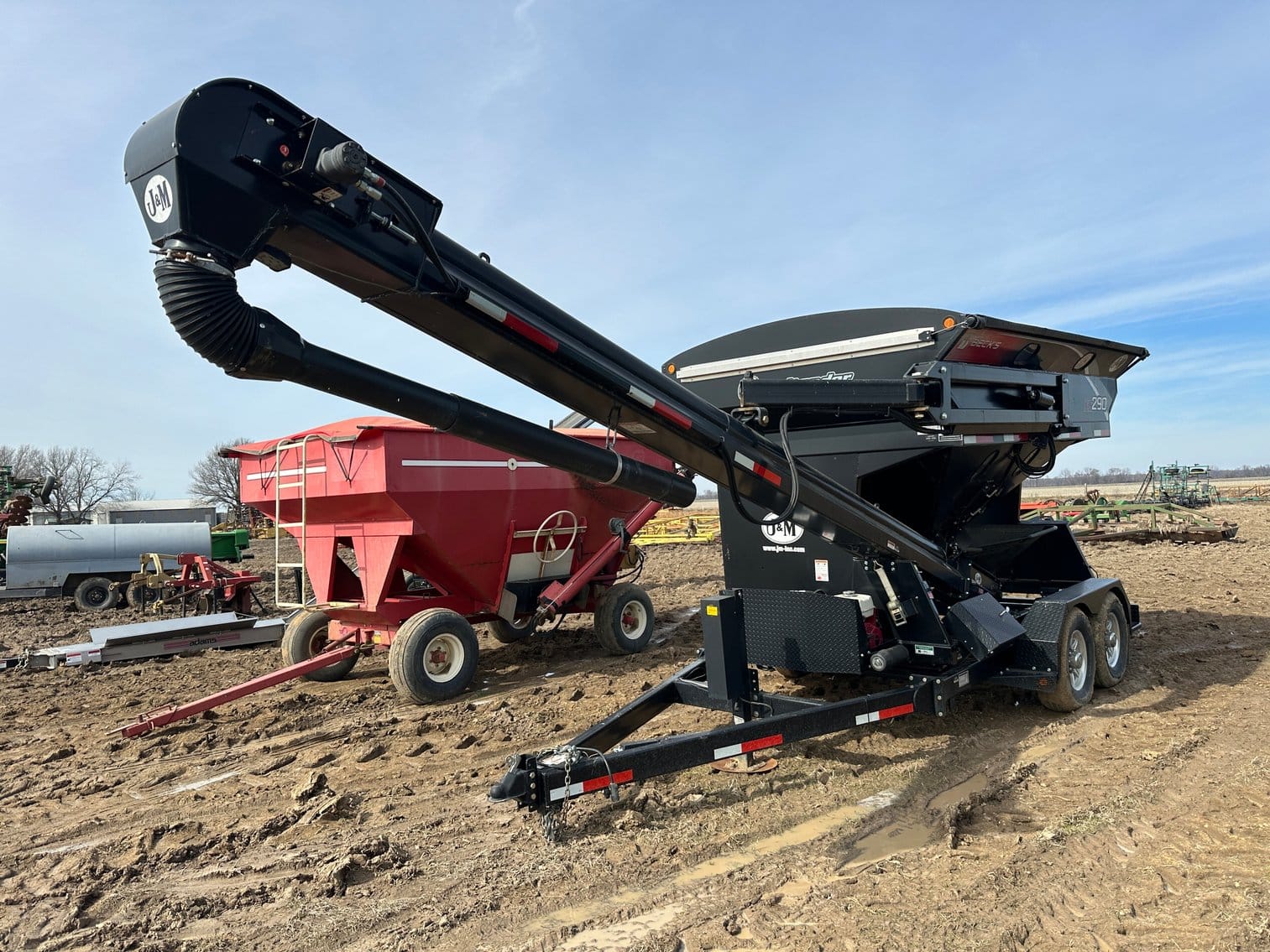 J&M LC290 Equipment Image0