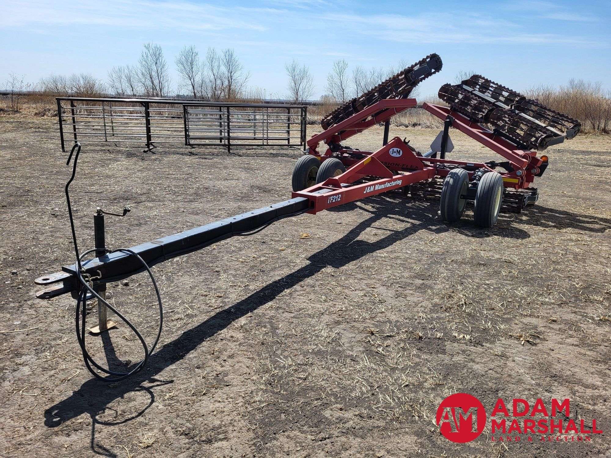 J&M TF212 Equipment Image0