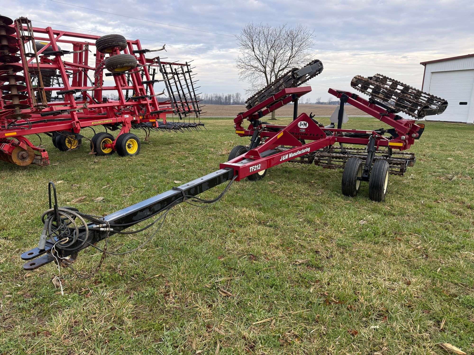 J&M TF212 Equipment Image0